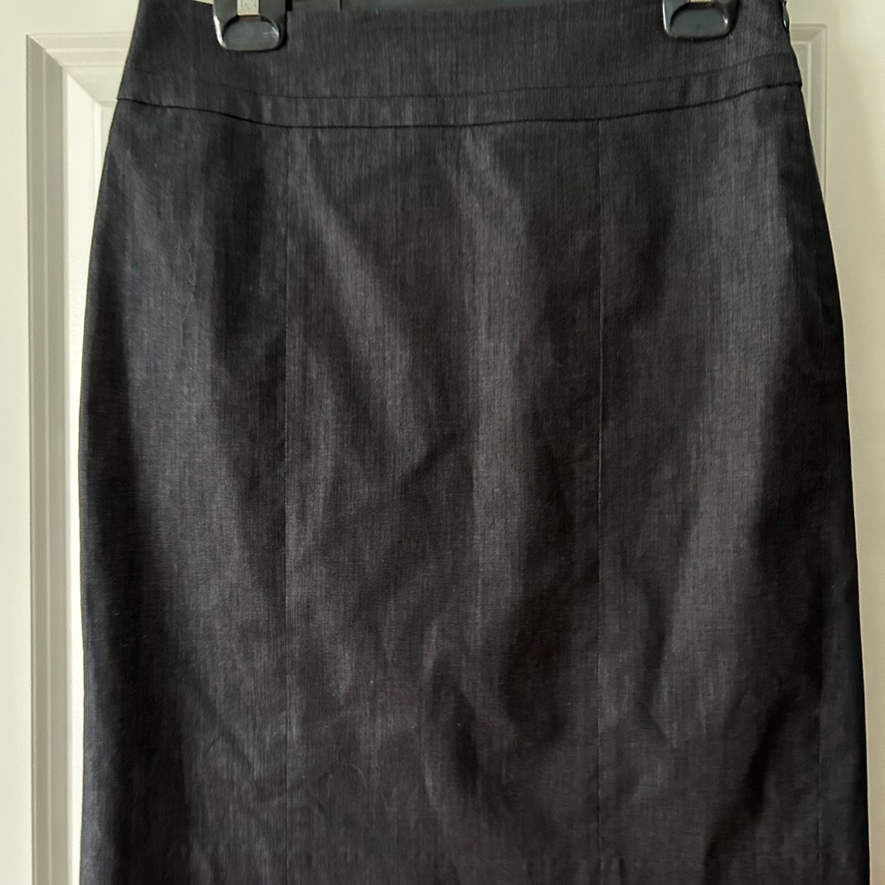 Loft size 6 side zip pencil skirt navy